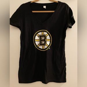BOSTON BRUINS JACK DANIEL’S V NECK TEE
